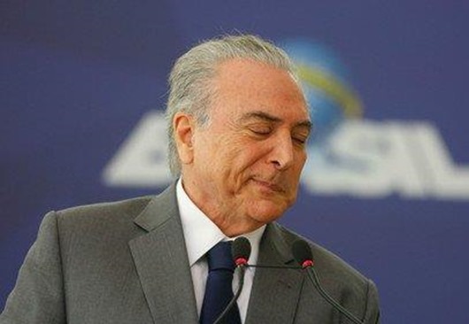 Sem Previdência, Temer quer acabar com abono salarial dos mais pobres