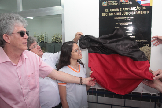 Ricrdo_entrega_escola_Sousa