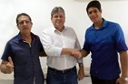 prefeito_adesão_João Azevêdo