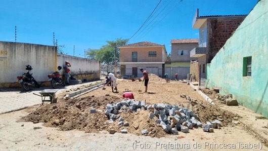 calçamento_Rua Waldemar Abrantes_PMPI