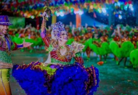 Festival de Quadrilhas Juninas 2024 estreia com grande público na praia do Cabo Branco