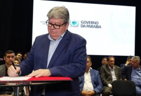 João Azevêdo autoriza pagamento de R$ 133,2 milhões de emendas dos deputados estaduais que beneficiam 207 municípios