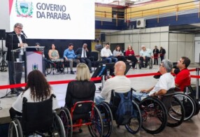 João Azevêdo oficializa adesão da Paraíba ao Plano Nacional da Pessoa com Deficiência e destaca avanços do Estado na inclusão