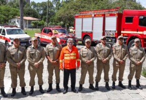 João Azevêdo recebe bombeiros que irão combater incêndios no Pará e destaca qualificação e compromisso de militares